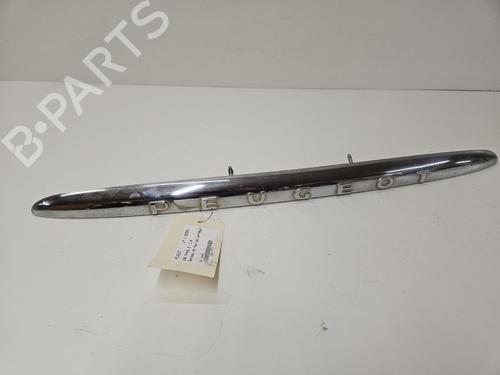 Used Rear center light Rear center light PEUGEOT 206 Hatchback (2A/C) 1.4 HDi eco 70 (68 hp) 39018982 39018982