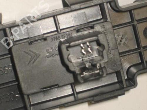 Used Right front window switch Right front window switch PEUGEOT 807 (EB_) 2.2 HDi (128 hp) 20907234 20907234
