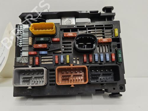 Zekeringkast PEUGEOT 407 Coupe (6C_) 2.0 HDi (163 hp) 28721535