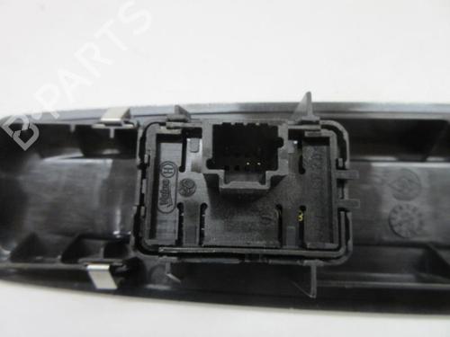 Used Right front window switch Right front window switch RENAULT GRAND SCÉNIC III (JZ0/1_) 1.9 dCi (JZ0J, JZ0N, JZ1K, JZ1S) (131 hp) 22107706 22107706