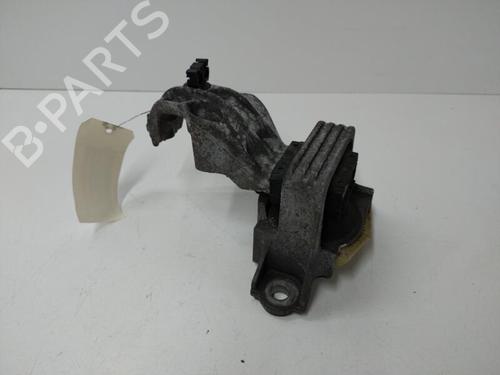 Used Engine mount Engine mount RENAULT MEGANE III Hatchback (BZ0/1_, B3_) 1.5 dCi (106 hp) 22109183 22109183