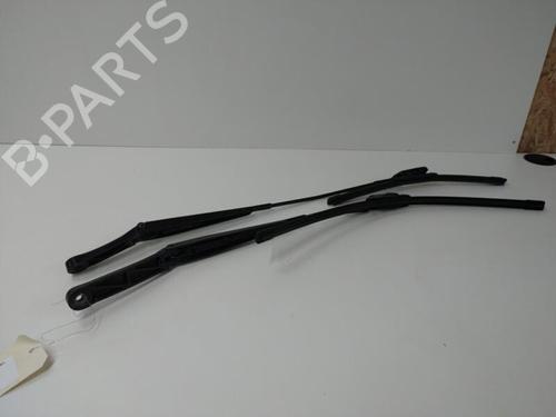 Used Front windshield wiper arm VW POLO V (6R1, 6C1) 1.2 TSI 16V (90 hp) 20905683