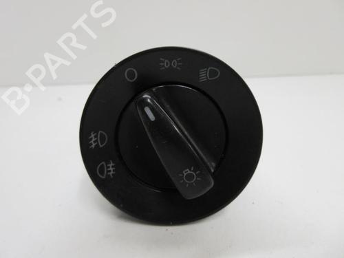 Used Headlight switch Headlight switch VW GOLF IV (1J1) 1.6 16V (105 hp) 22107990 22107990