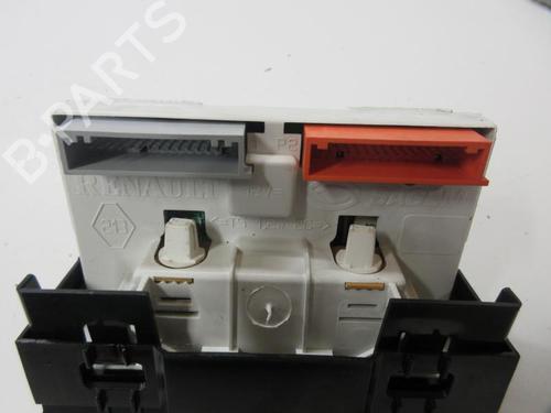 Used Display monitor RENAULT SAFRANE II (B54_) 2.0 16V (B54L) (136 hp) 22106895