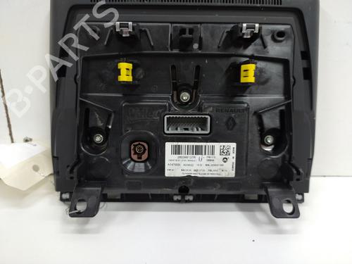 display-monitor-renault-clio-v-b7_-16-e-tech-140-b7mu-280346137r-2019-22634547 main image