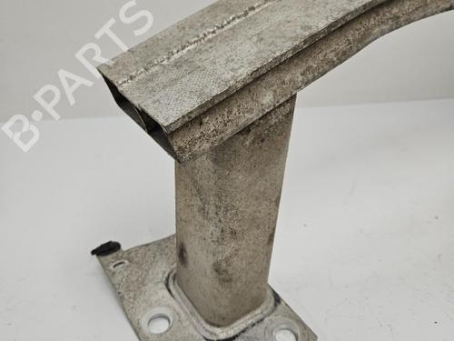 Used Front bumper reinforcement Front bumper reinforcement RENAULT CLIO IV (BH_) 1.5 dCi 90 (90 hp) 40607130 40607130