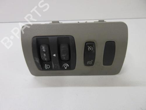 Mando luces Mando luces RENAULT CLIO III (BR0/1, CR0/1) 1.5 dCi (C/BR0G, C/BR1G) (68 hp) 22107448 22107448