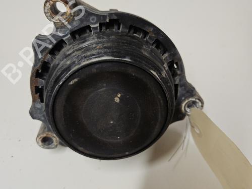 Used Engine mount BMW 3 Touring (F31) 320 d xDrive (184 hp) 29702958