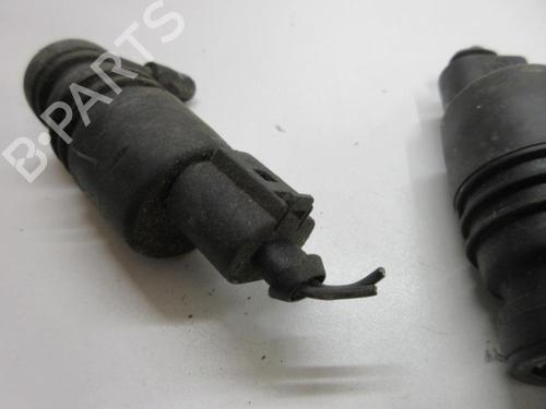 Used Washer pump Washer pump MERCEDES-BENZ M-CLASS (W163) ML 230 (163.136) (150 hp) 20897475 20897475