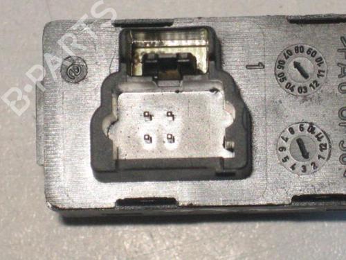 Used Right rear window switch Right rear window switch 20903482 20903482