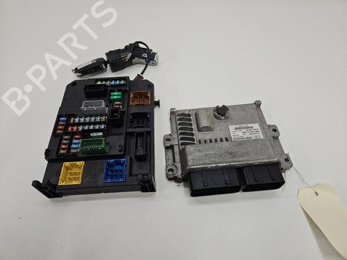 Used Electronic module Electronic module PEUGEOT 308 II (LB_, LP_, LW_, LH_, L3_) 2.0 BlueHDi 150 (150 hp) 27606052 27606052