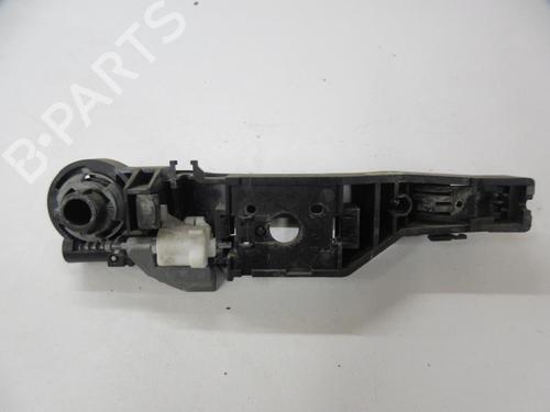 Used Rear left exterior door handle RENAULT CLIO III (BR0/1, CR0/1) 1.5 dCi (C/BR0G, C/BR1G) (68 hp) 20906830
