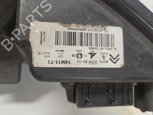 Used Right headlight Right headlight CITROËN C4 II (NC_) 1.6 HDi 110 (112 hp) 33834620 33834620