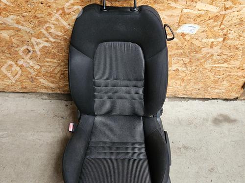 Siège avant gauche PEUGEOT 407 Coupe (6C_) 2.0 HDi (163 hp) 28503827