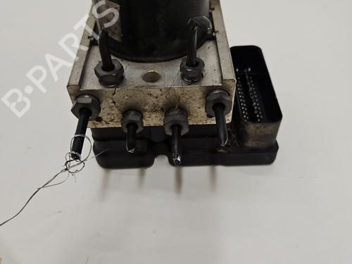 Used ABS pump FORD FIESTA V (JH_, JD_) 1.4 TDCi (68 hp) 29467170