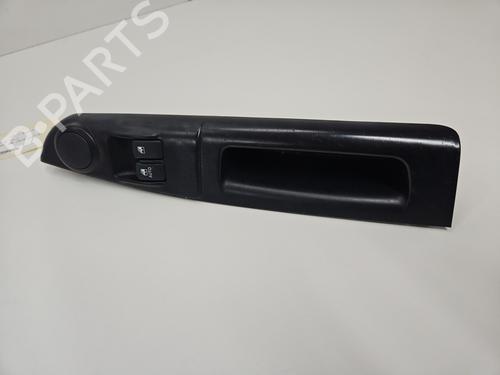Used Left front window switch HYUNDAI GETZ (TB) 1.1 (67 hp) 26723212