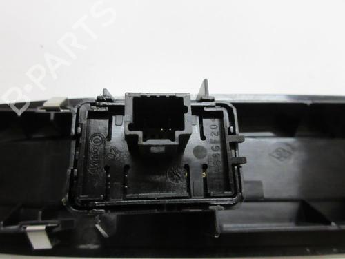 Used Right front window switch Right front window switch RENAULT SCÉNIC III (JZ0/1_) 1.5 dCi (106 hp) 22108297 22108297