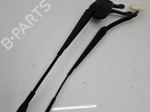 Used Front windshield wiper arm Front windshield wiper arm MERCEDES-BENZ A-CLASS (W176) A 200 CDI / d (176.008) (136 hp) 40607063 40607063