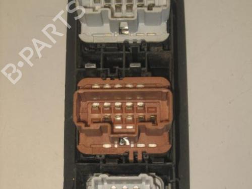 Used Left front window switch RENAULT SCÉNIC II (JM0/1_) 1.5 dCi (JM1E, JM16) (106 hp) 20892421