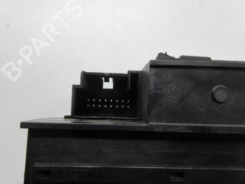 Used Card reader Card reader VW PASSAT B7 Variant (365) 2.0 TDI (140 hp) 22108310 22108310