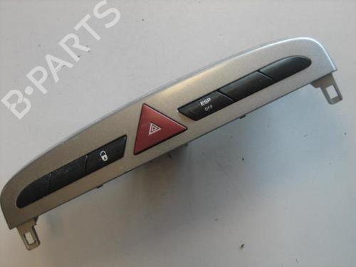 Used Warning switch PEUGEOT 308 SW I (4E_, 4H_) 1.6 HDi (112 hp) 22105681