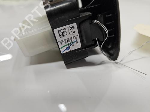 Venstre fortil elrude kontakt Venstre fortil elrude kontakt CITROËN C3 II (SC_) 1.2 VTi 82 (82 hp) 39712907 39712907