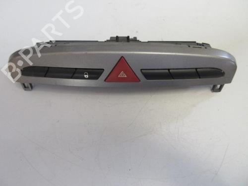 Used Warning switch Warning switch PEUGEOT 308 I (4A_, 4C_) 1.6 HDi (109 hp) 22106227 22106227