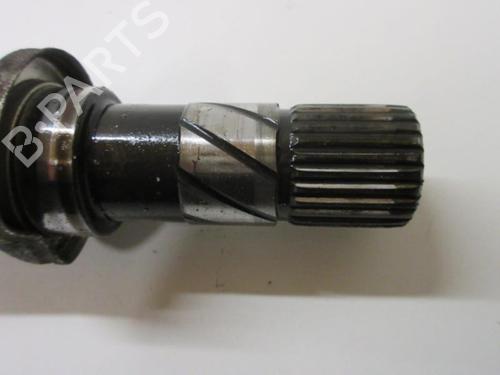 Used Right front driveshaft Right front driveshaft RENAULT CLIO III (BR0/1, CR0/1) 1.5 dCi (BR17, CR17) (86 hp) 20900824 20900824