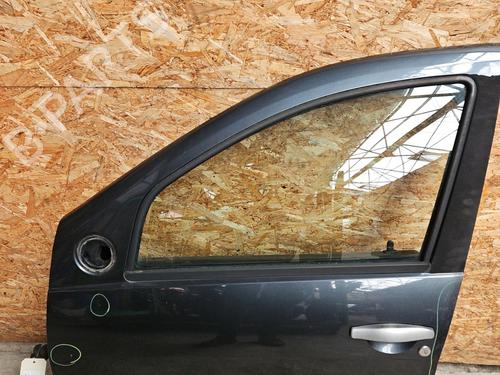 Used Left front door DACIA SANDERO 1.5 dCi (68 hp) 31877600