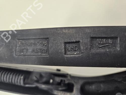 Used Front windshield wiper arm Front windshield wiper arm 37515065 37515065