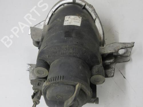 Used Left front fog light PEUGEOT 206 Hatchback (2A/C) 1.4 i (75 hp) 22106884