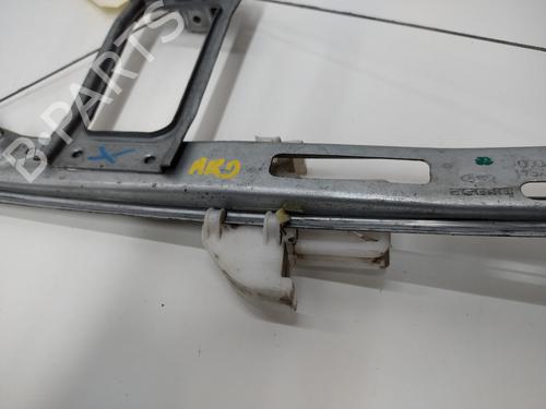 Used Rear right window mechanism Rear right window mechanism FORD FOCUS I Turnier (DNW) 1.8 Turbo DI / TDDi (90 hp) 23792982 23792982