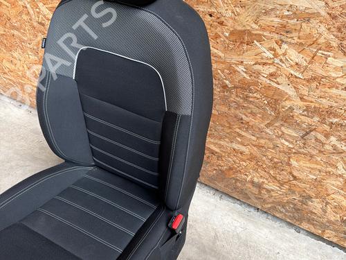 Used Right front seat Right front seat 37734513 37734513