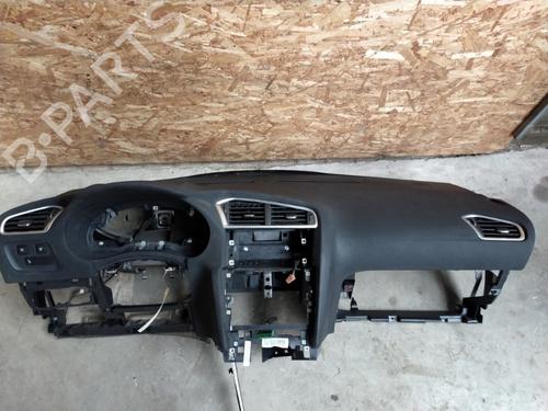 Used Dashboard CITROËN C4 II (NC_) 1.6 VTi 120 (NC5FS0, NC5FS9) (120 hp) 20901759
