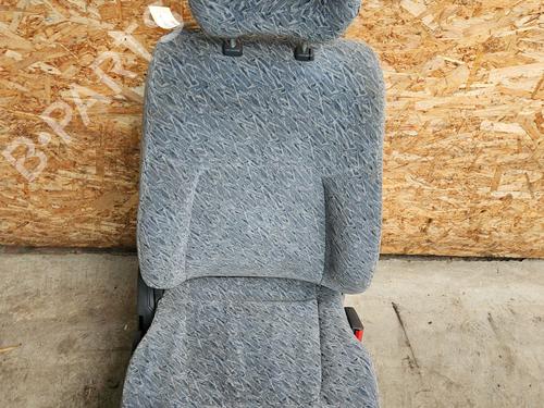 Used Right front seat MITSUBISHI PAJERO II (V3_W, V2_W, V4_W, V5_W) 2.8 TD (V46W, V26W) (125 hp) 31592098