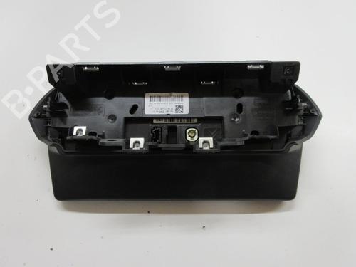 Used Display monitor Display monitor PEUGEOT 208 II (UB_, UP_, UW_, UJ_) 1.2 PureTech 75 (75 hp) 22108772 22108772