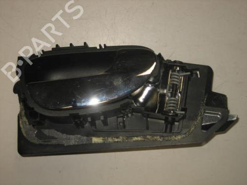Used Front right interior door handle PEUGEOT 307 CC (3B) 2.0 HDi 135 (136 hp) 20890302
