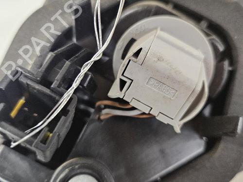 left-tailgate-light-renault-megane-iv-grandtour-k9amn_-2016-36571910 main image