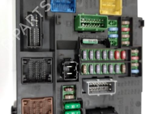 Used Fuse box CITROËN C4 II (NC_) 1.6 HDi 115 (114 hp) 20890536