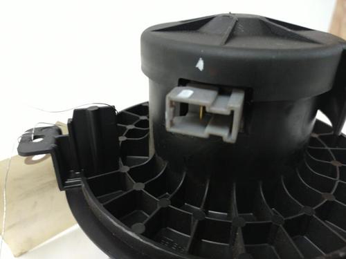 Used Heater blower motor RENAULT KOLEOS I (HY_) 2.0 dCi 4x4 (HY0K) (150 hp) 20905705