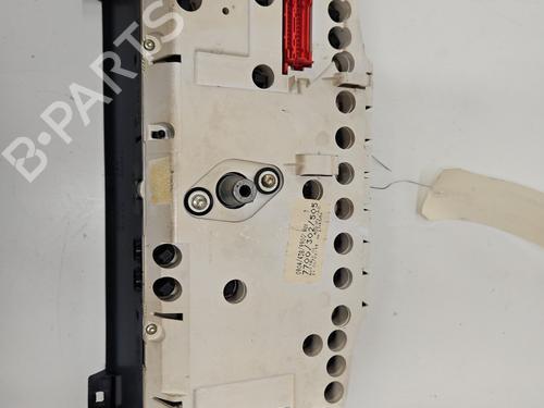 Used Instrument cluster Instrument cluster RENAULT TRAFIC Van (T_, P_, V_) 2.1 D (64 hp) 30310033 30310033