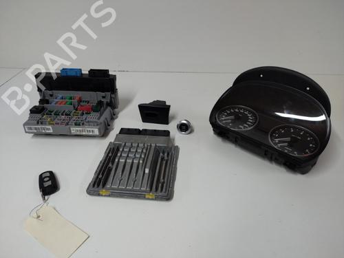 Used Electronic module BMW 3 (E90) 330 i (258 hp) 22109741
