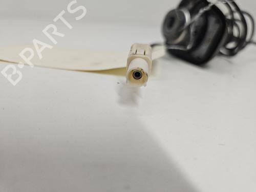 Antenne/Base Antenne/Base RENAULT CLIO IV (BH_) 1.5 dCi 110 (110 hp) 37628935 37628935
