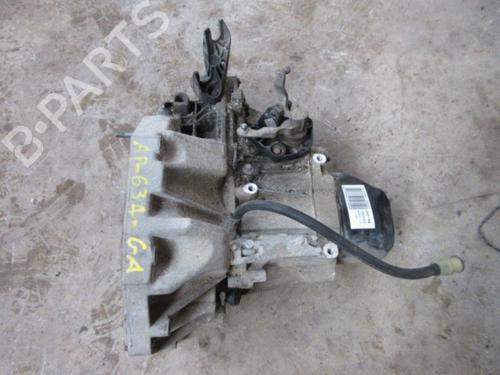 Used Gearbox Gearbox RENAULT TWINGO II (CN0_) 1.5 dCi (CN0E) (64 hp) 20900739 20900739