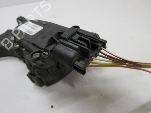 Used Pedal FORD FIESTA V (JH_, JD_) 1.4 TDCi (68 hp) 20908816