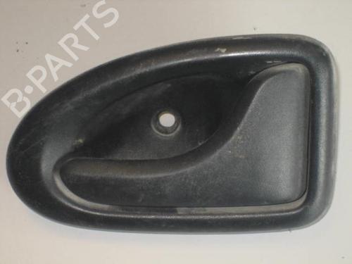 Used Front right interior door handle RENAULT MASTER II Van (FD) 2.8 dTI (114 hp) 20904348