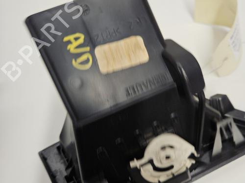 air-vent-renault-megane-iii-hatchback-bz01_-b3_-2008-29467077 main image