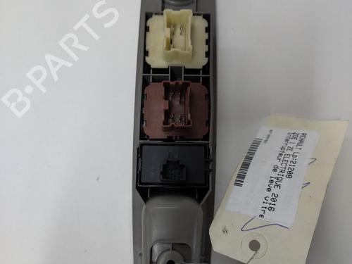 Used Left front window switch Left front window switch RENAULT ZOE (BFM_) ZOE (92 hp) 22219821 22219821