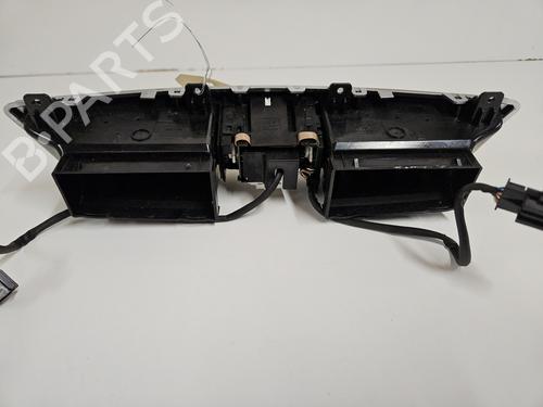 Air vent MERCEDES-BENZ S-CLASS (W221, V221) S 500 (221.071, 221.171) | BP27369952I21 