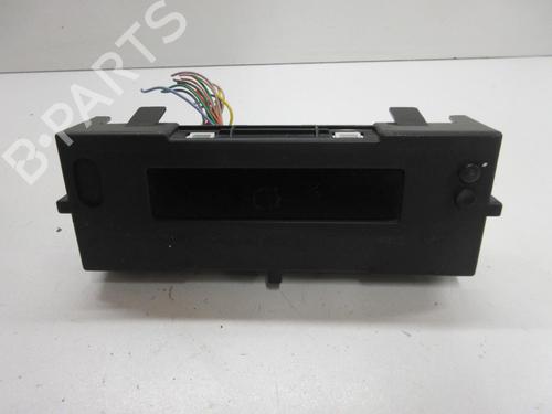 Used Display monitor RENAULT CLIO III (BR0/1, CR0/1) 1.5 dCi (BR17, CR17) (86 hp) 22108790